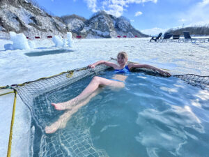 とかちコラム「【冬の十勝】サウナのあとは凍った湖にダイブ！北海道アヴァント」を更新しました。